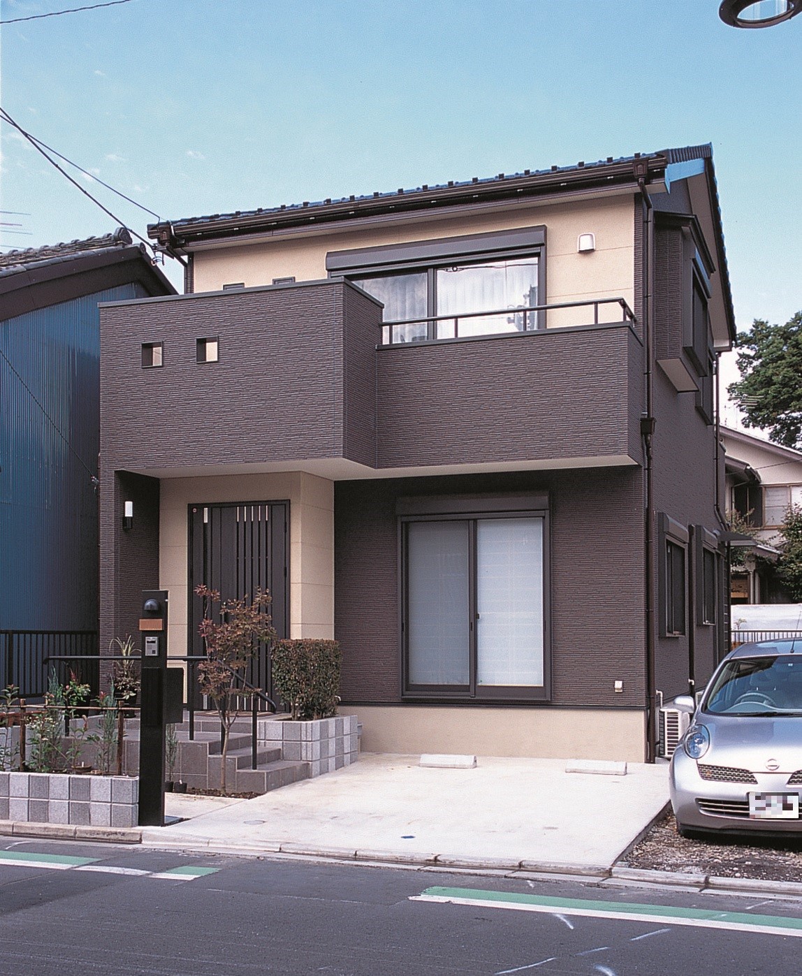 蔵造りの街並みになじむ落ち着いた住まいメイン画像