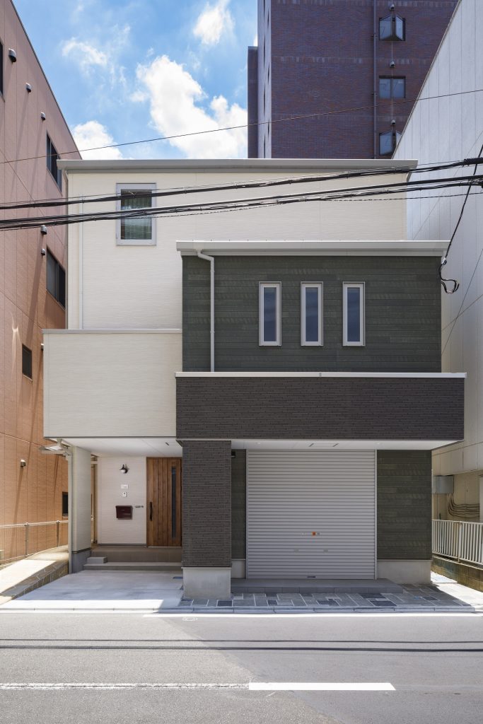 3階建て　店舗兼用住宅