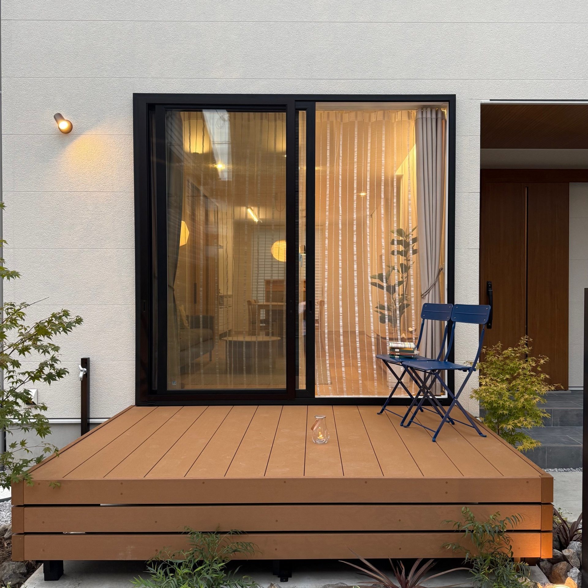 川木建設　川越市　注文住宅　danhaus　モデルハウス　SE構法　耐震性　断熱性　気密性　暮らし　デザイン　吹抜け　大開口　大空間　自然素材　無垢　オリジナルニッチカウンター　ルーバー